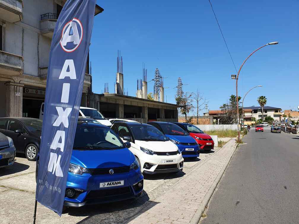 Minicar-Aixam-Autoleader-Vibo-Valentia-1